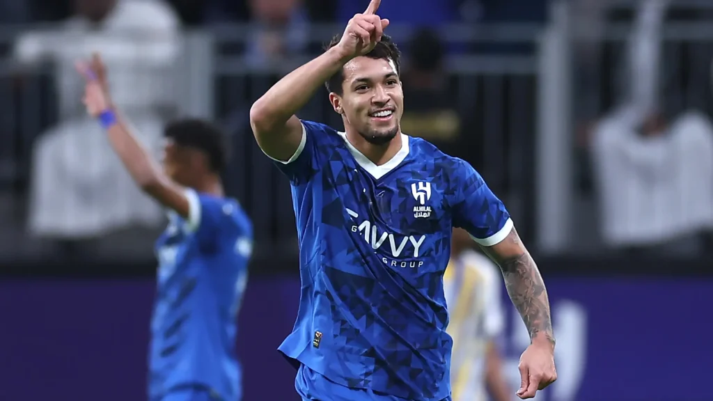 القنوات الناقلة لمباراة الهلال والأخدود scaled.webp