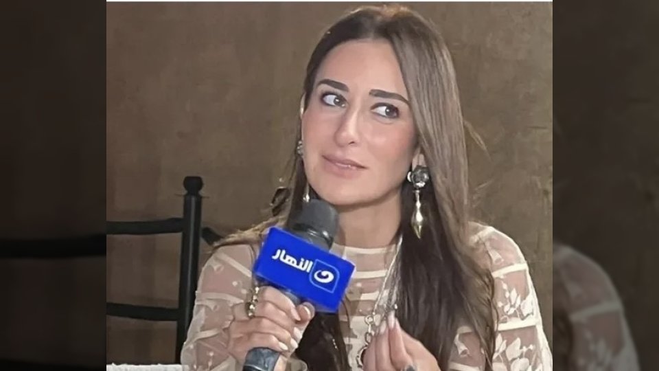 لن تصدق قيمة الأقراط.. سعر إطلالة أمينة خليل على السجادة الحمراء في مهرجان الجونة 1 ??????????